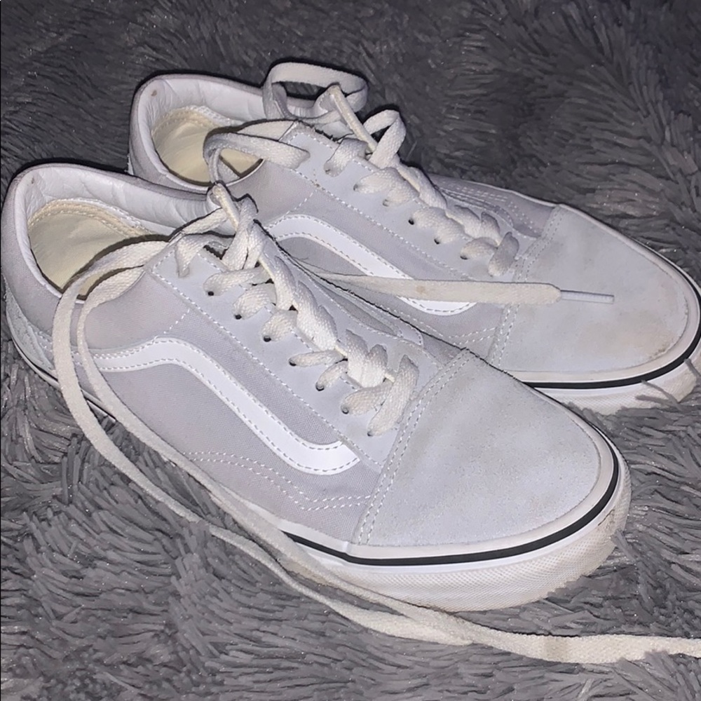 Light blue/grey tie vans